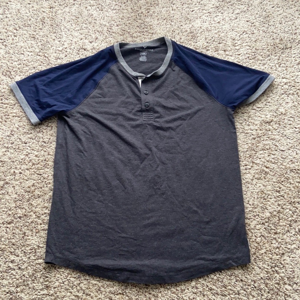 American eagle t-shirt